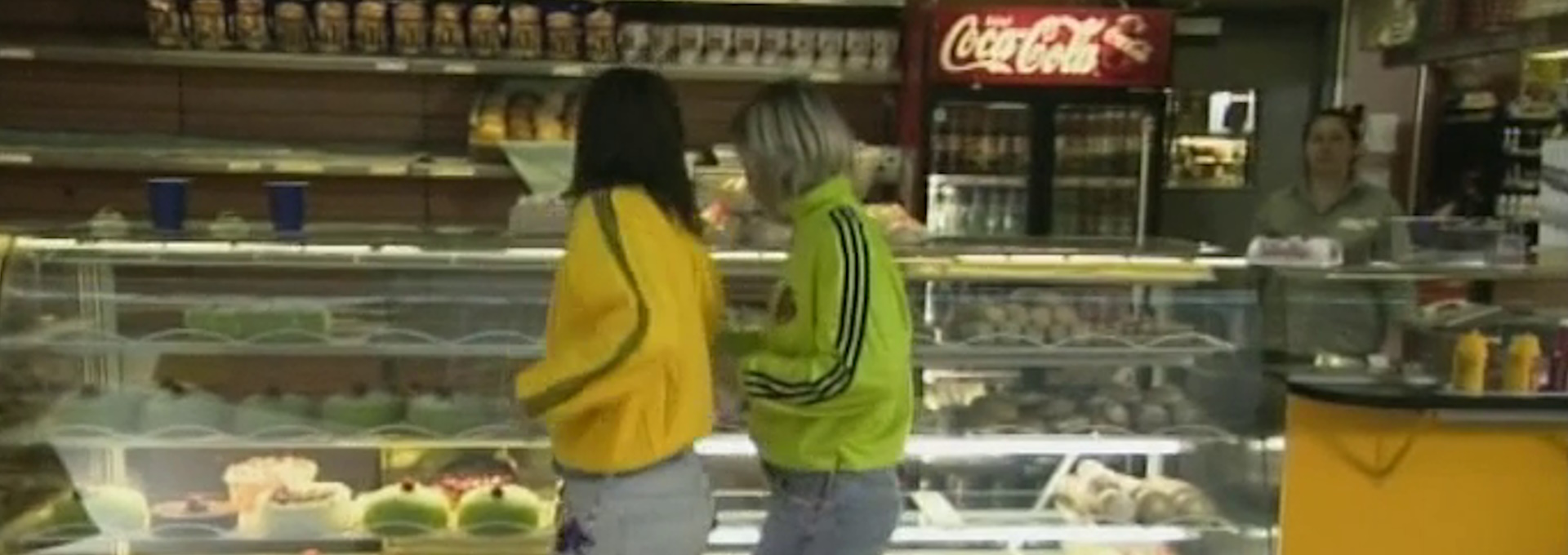Beskrivende bilde relatert til innholdet i filmen "Moving North - 10 Short Dance Films: Torsdag : egentligen vill vi ju bara dansa"