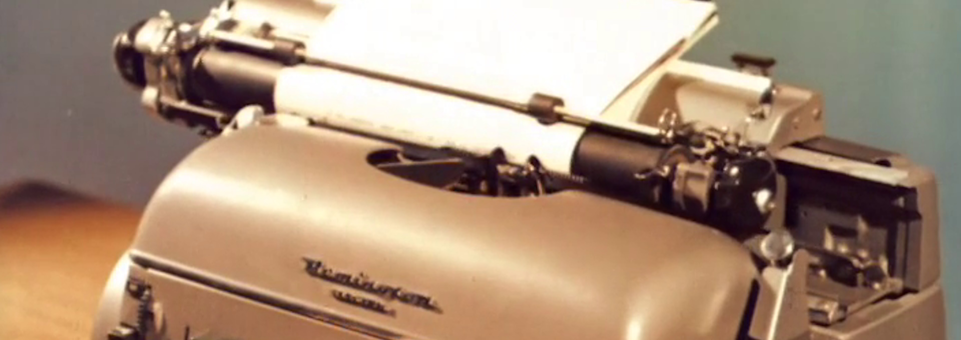 Beskrivende bilde relatert til innholdet i filmen "Remington Electric skrivemaskiner"