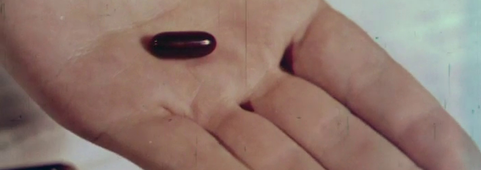 Beskrivende bilde relatert til innholdet i filmen "Norviton vitaminkapsel : reklame"