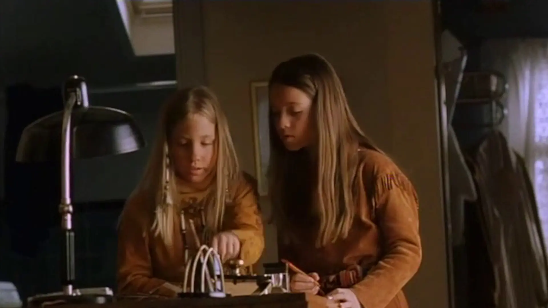 Beskrivende bilde relatert til innholdet i filmen "Maja steinansikt"