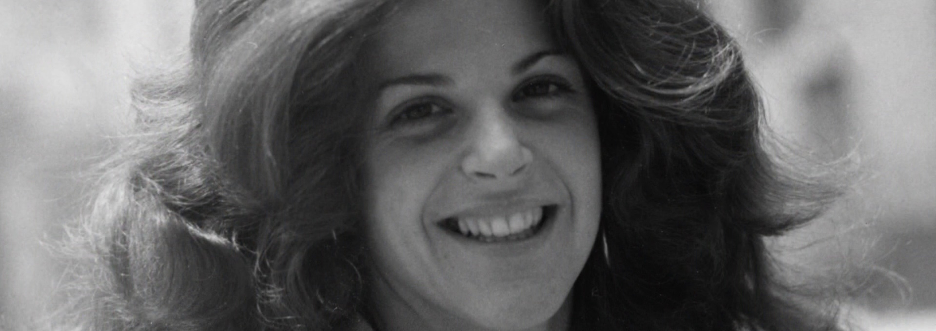 Beskrivende bilde relatert til innholdet i filmen "Love, Gilda"