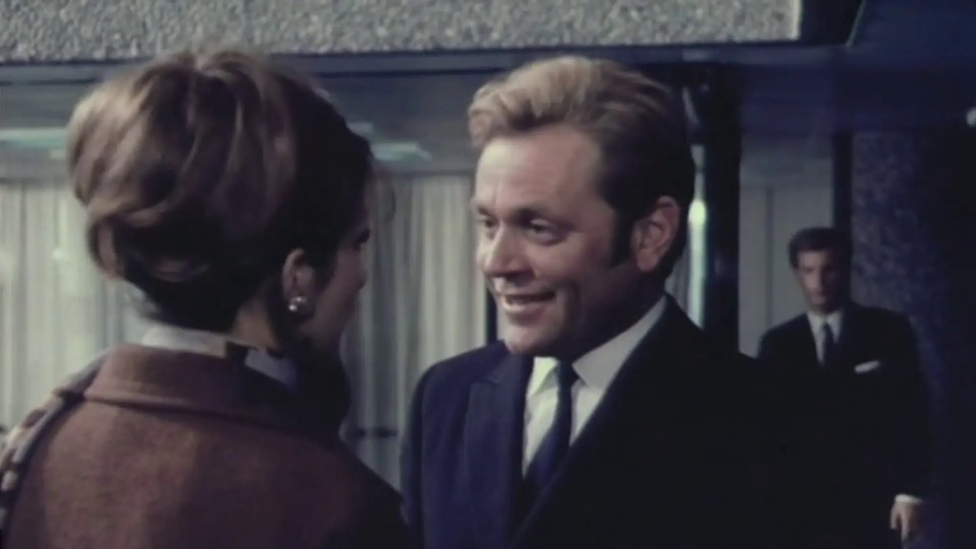 Beskrivende bilde relatert til innholdet i filmen "Exit"