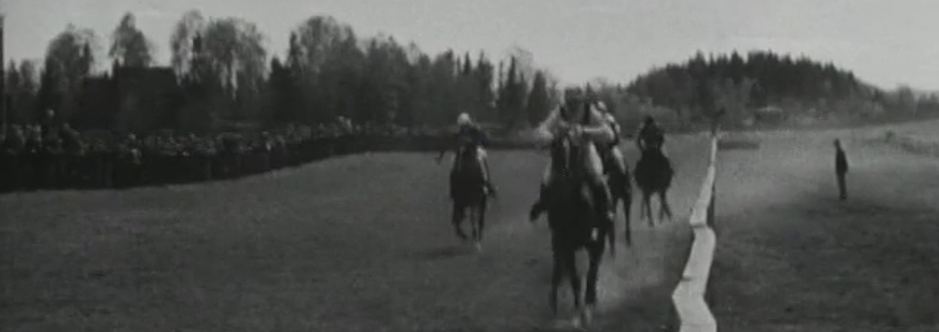 Beskrivende bilde relatert til innholdet i filmen "Norsk films revy nr. 30, 1942"