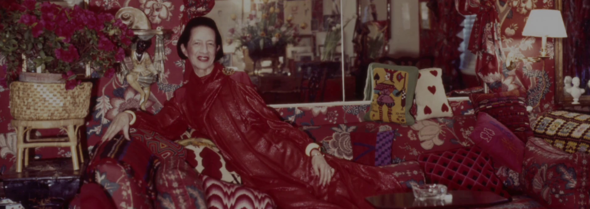Beskrivende bilde relatert til innholdet i filmen "Diana Vreeland: The Eye Has to Travel"