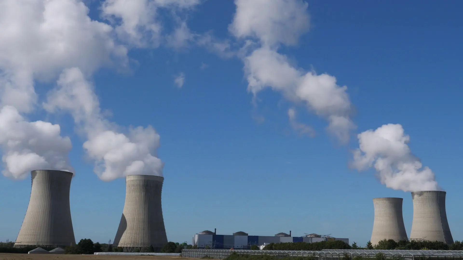 Beskrivende bilde relatert til innholdet i filmen "Nuclear"