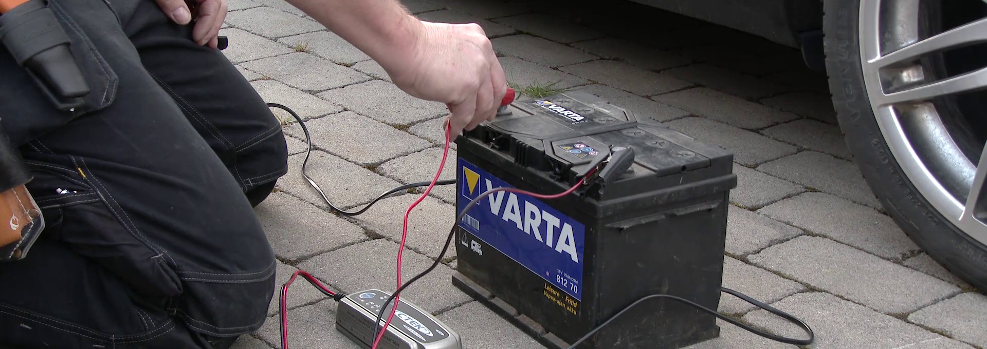 Beskrivende bilde relatert til innholdet i filmen "Lær elektrisitet: Elektrisitet, spenning og strøm"