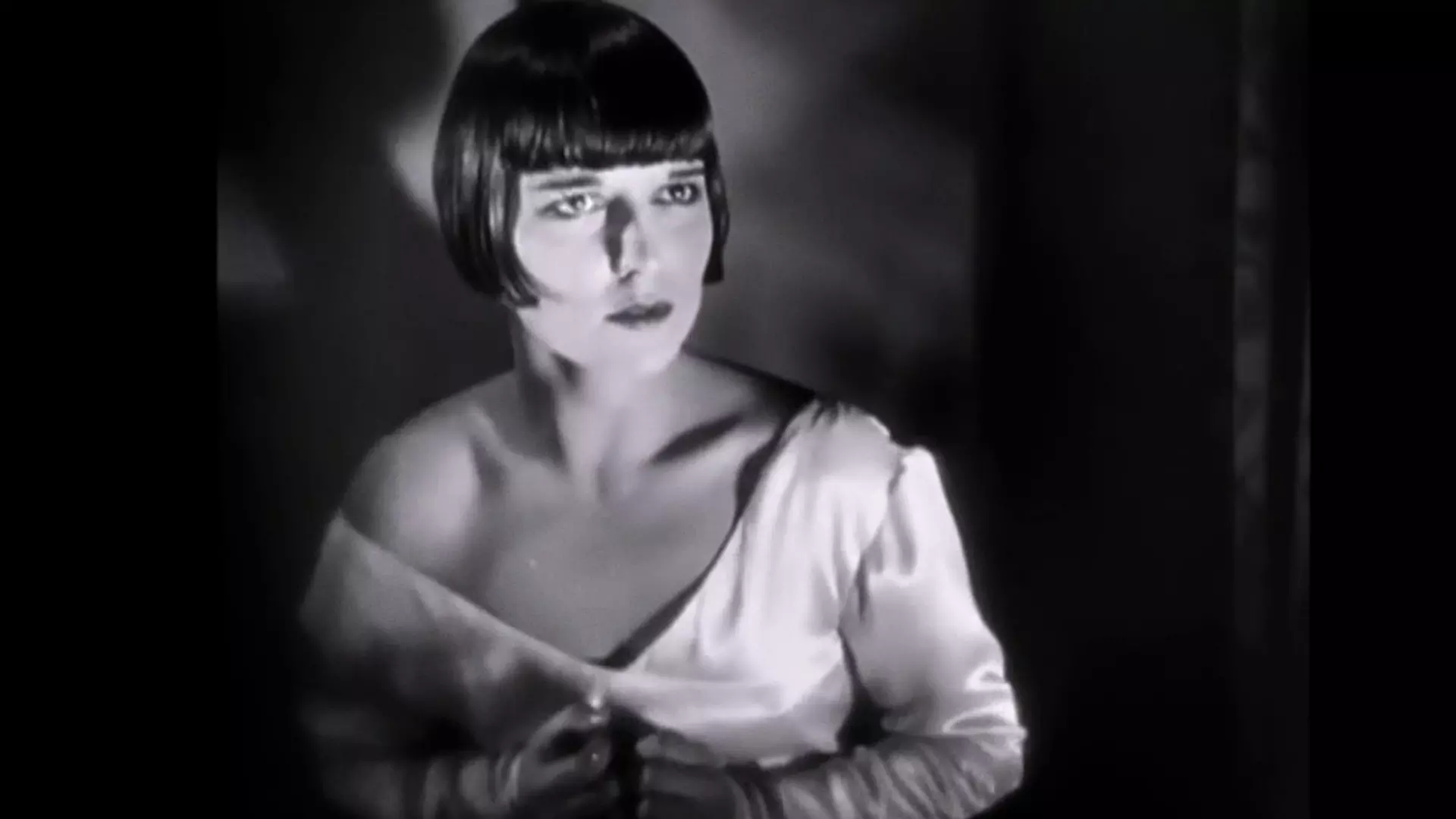 Beskrivende bilde relatert til innholdet i filmen "What She Said: The Art of Pauline Kael"