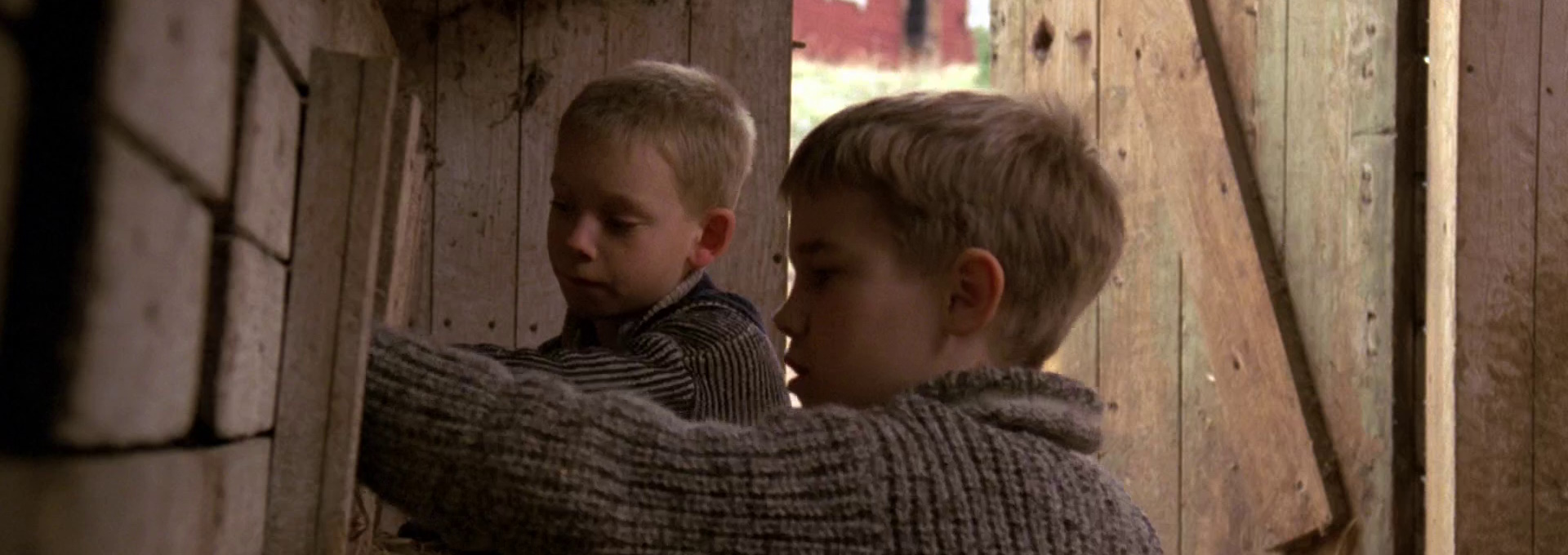 Beskrivende bilde relatert til innholdet i filmen "Mer moro i Bakkebygrenda"