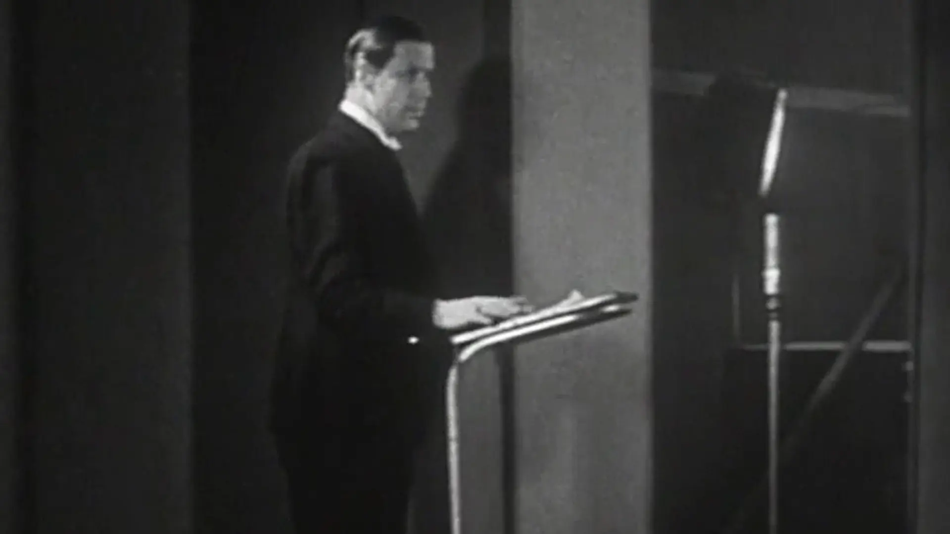 Beskrivende bilde relatert til innholdet i filmen "Norsk Film A/S : bygging og åpning av filmparken på Jar : klipp fra filmen Fant"