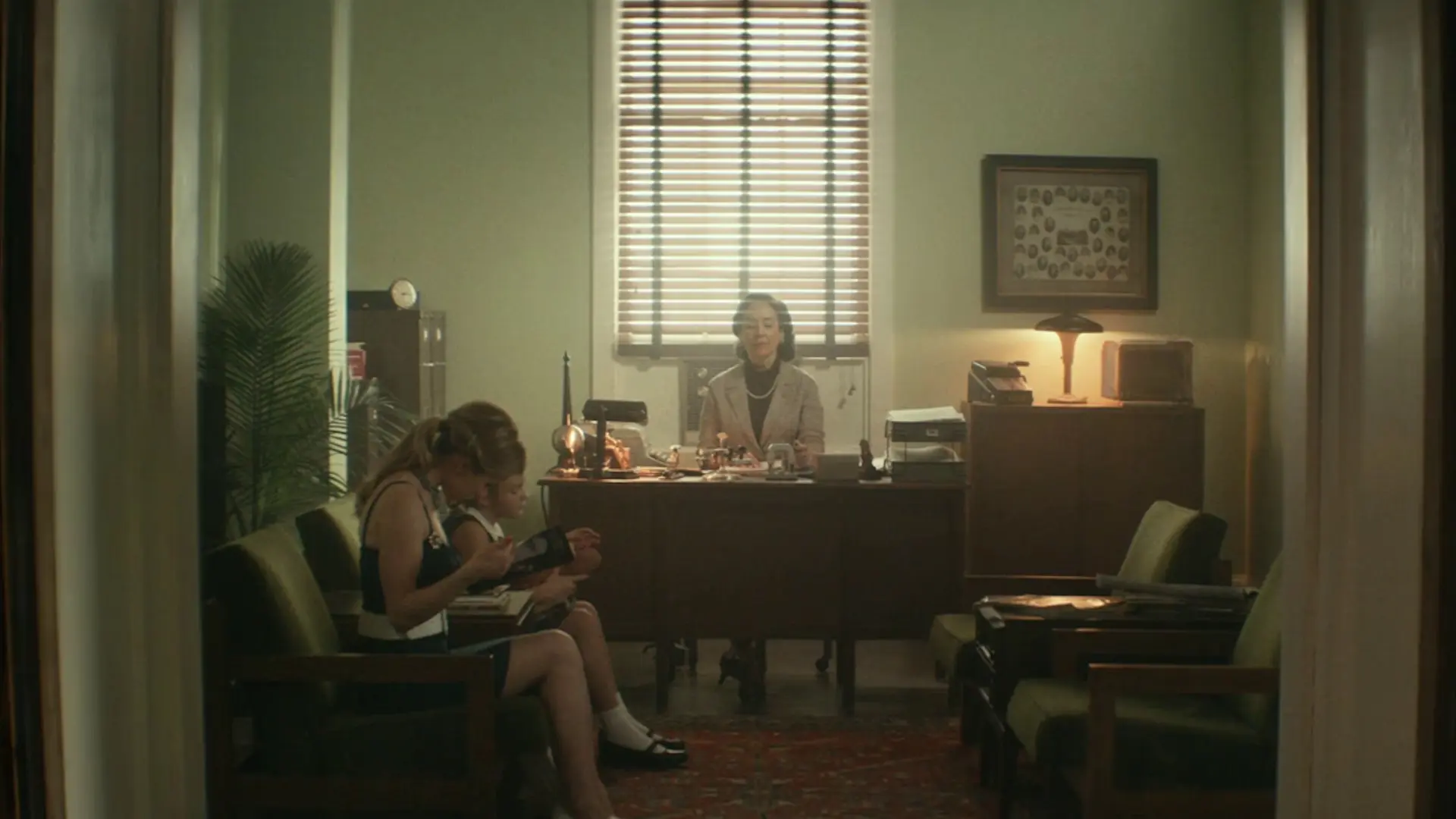 Beskrivende bilde relatert til innholdet i filmen "Charming the Hearts of Men"
