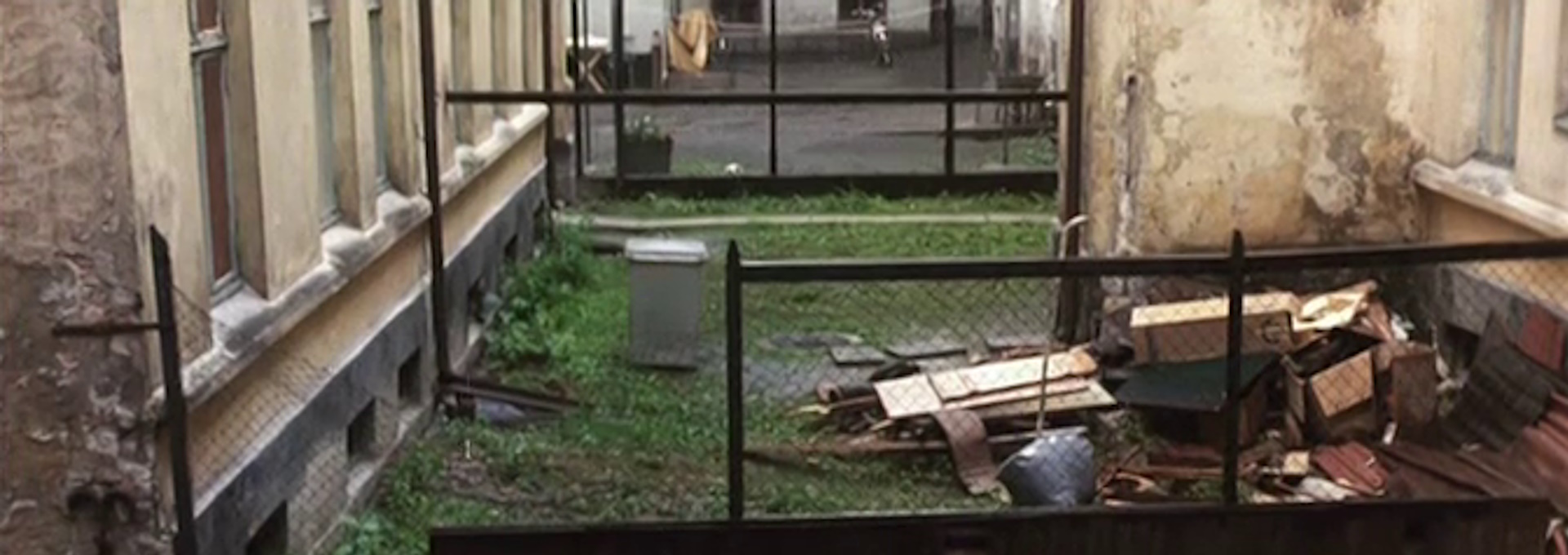 Beskrivende bilde relatert til innholdet i filmen "Gjør no' med bakgården din!"
