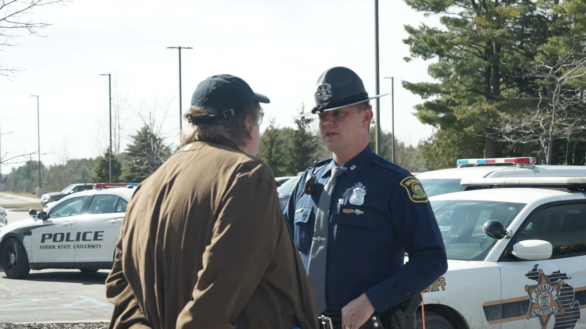 Beskrivende bilde relatert til innholdet i filmen "Fahrenheit 11/9"