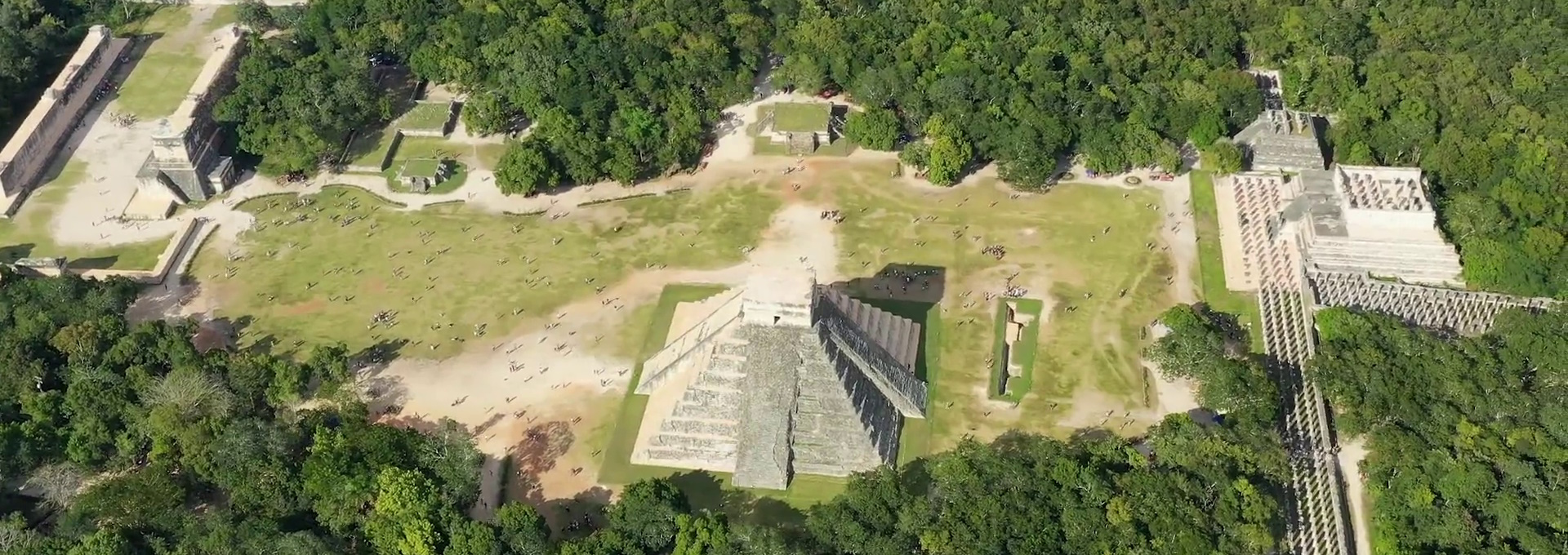 Beskrivende bilde relatert til innholdet i filmen "Verdens 7 nye underverker - Chichen Itza"