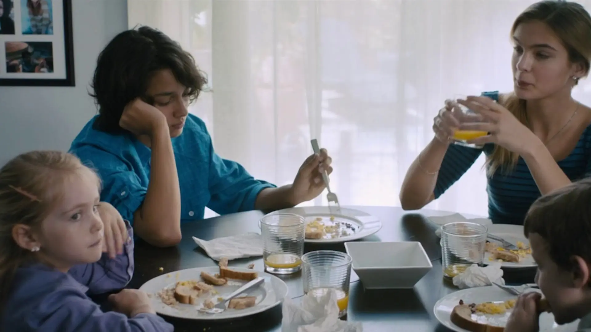 Beskrivende bilde relatert til innholdet i filmen "Bitch"