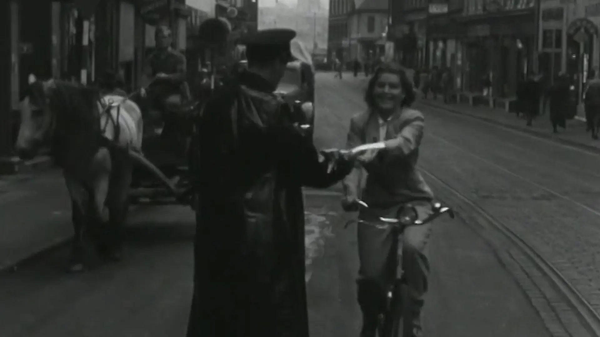 Beskrivende bilde relatert til innholdet i filmen "Norsk Films revy nr. 7, 1941"