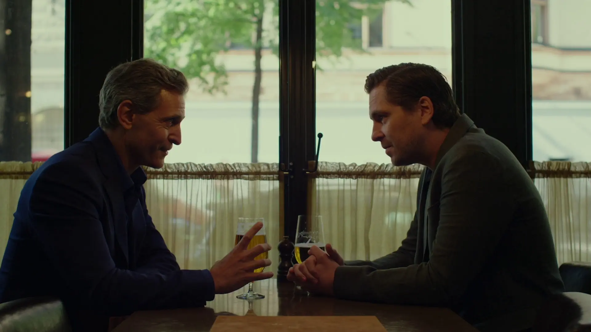Beskrivende bilde relatert til innholdet i filmen "Brenn alle mine brev"