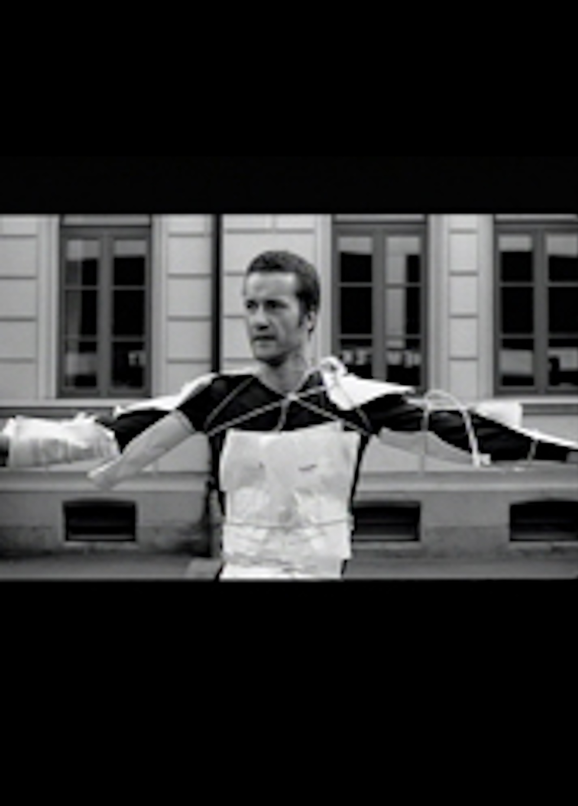 Beskrivende bilde relatert til innholdet i filmen "A man of no importance"