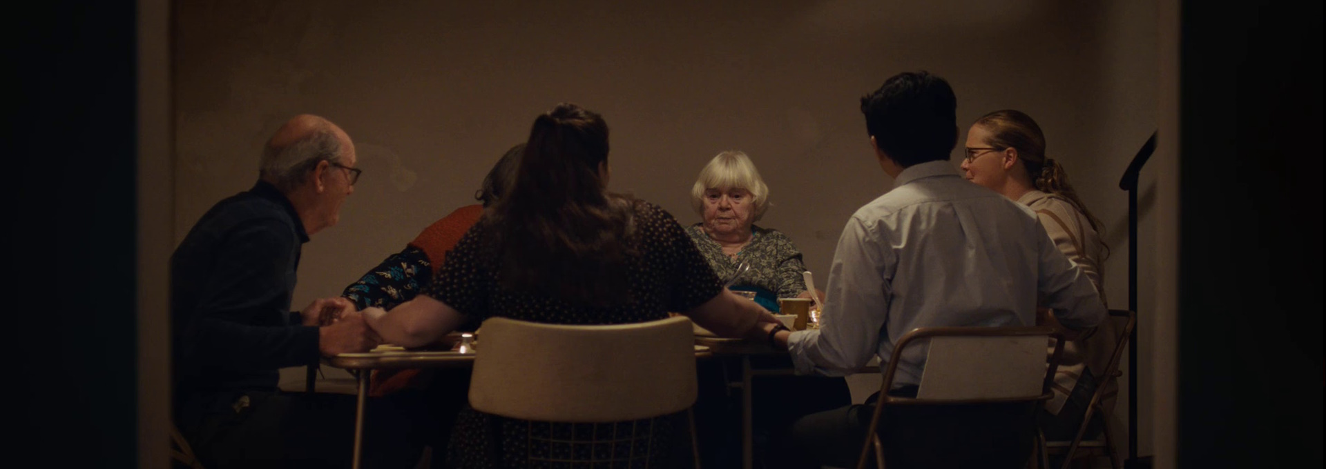 Beskrivende bilde relatert til innholdet i filmen "The Humans"