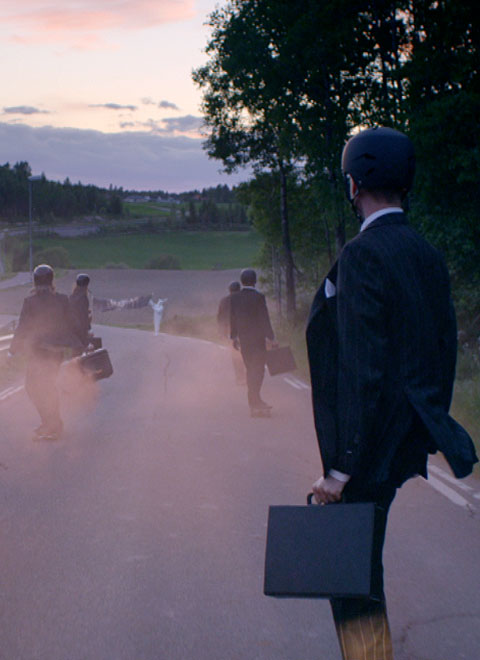 Beskrivende bilde relatert til innholdet i filmen "Cold Mailman: My Recurring Dream"