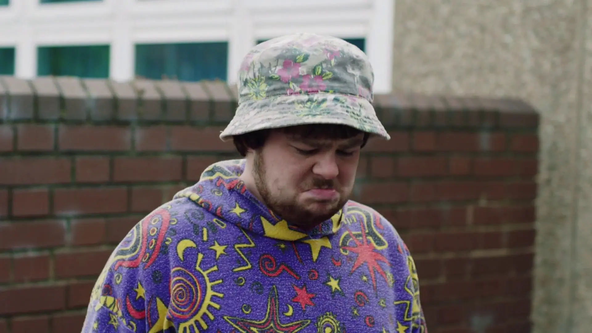 Beskrivende bilde relatert til innholdet i filmen "This is England '90 - Episode 1"