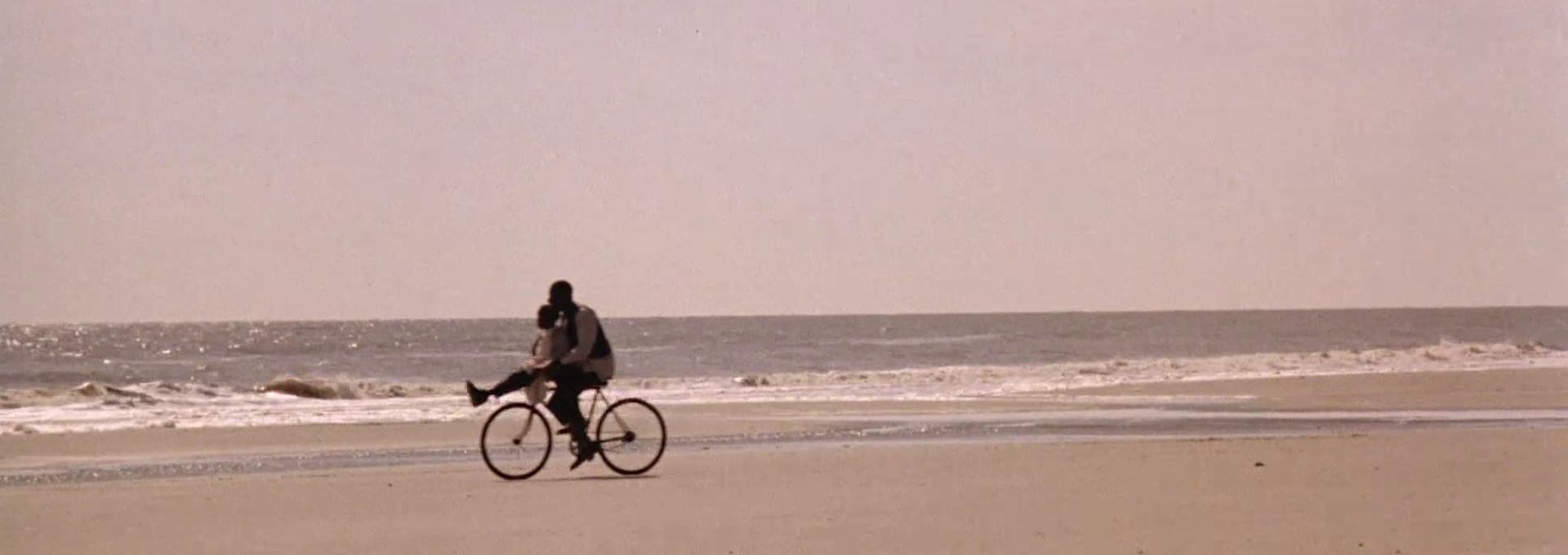 Beskrivende bilde relatert til innholdet i filmen "Daughters of the Dust"