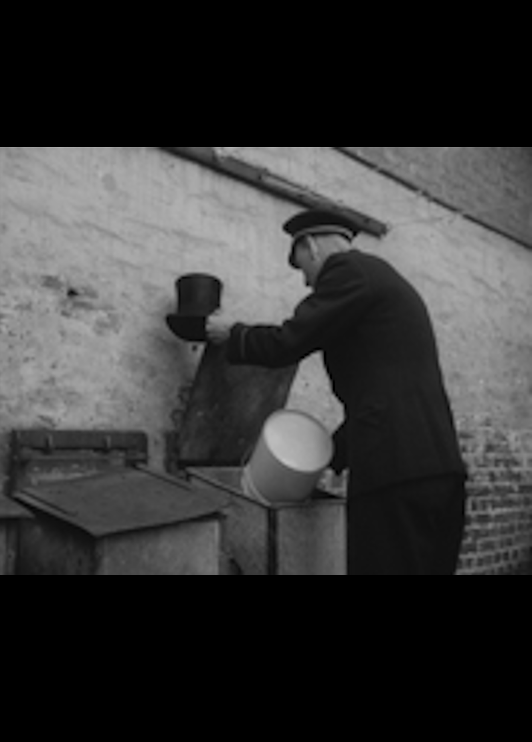 Beskrivende bilde relatert til innholdet i filmen "Renholdsverket"