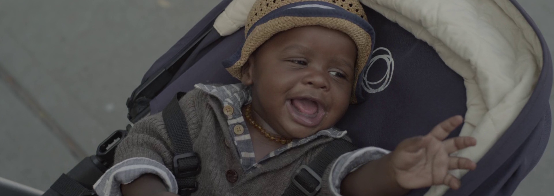 Beskrivende bilde relatert til innholdet i filmen "Nasty baby"