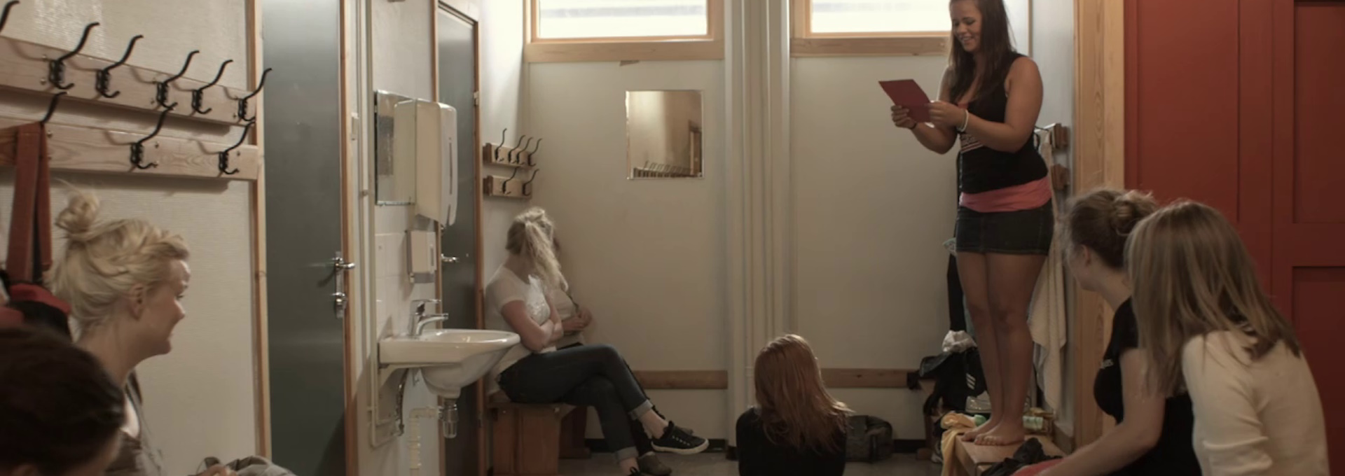 Beskrivende bilde relatert til innholdet i filmen "Full kontroll"