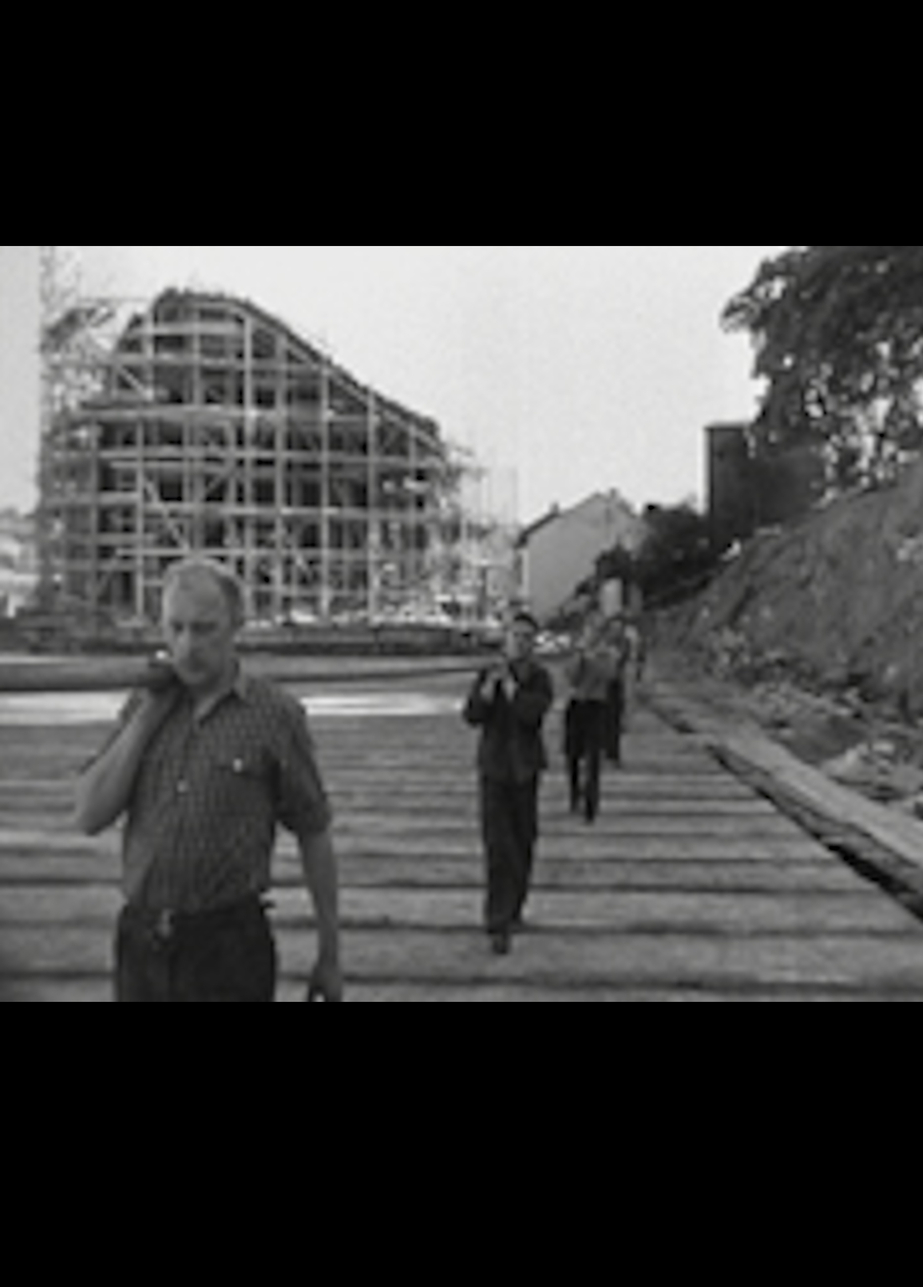 Beskrivende bilde relatert til innholdet i filmen "Jordal Amfi"