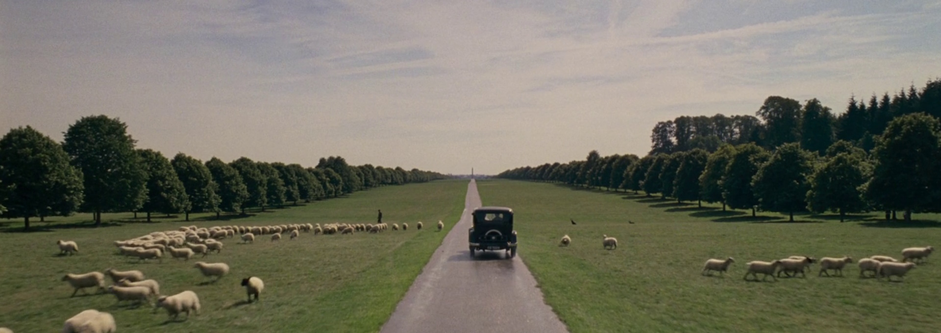 Beskrivende bilde relatert til innholdet i filmen "W.E."