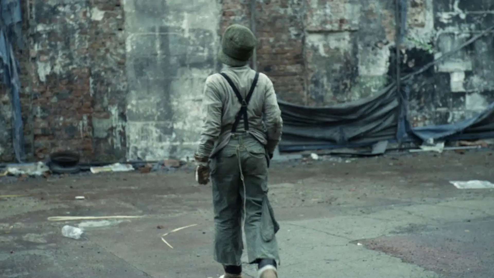 Beskrivende bilde relatert til innholdet i filmen "The Wall"