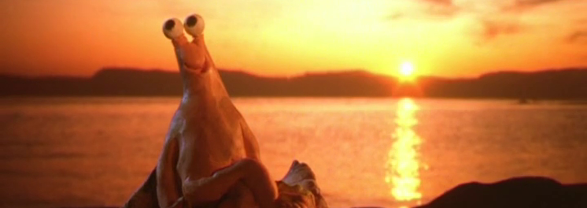 Beskrivende bilde relatert til innholdet i filmen "Edvard med fiskeboller og en liten amasone"