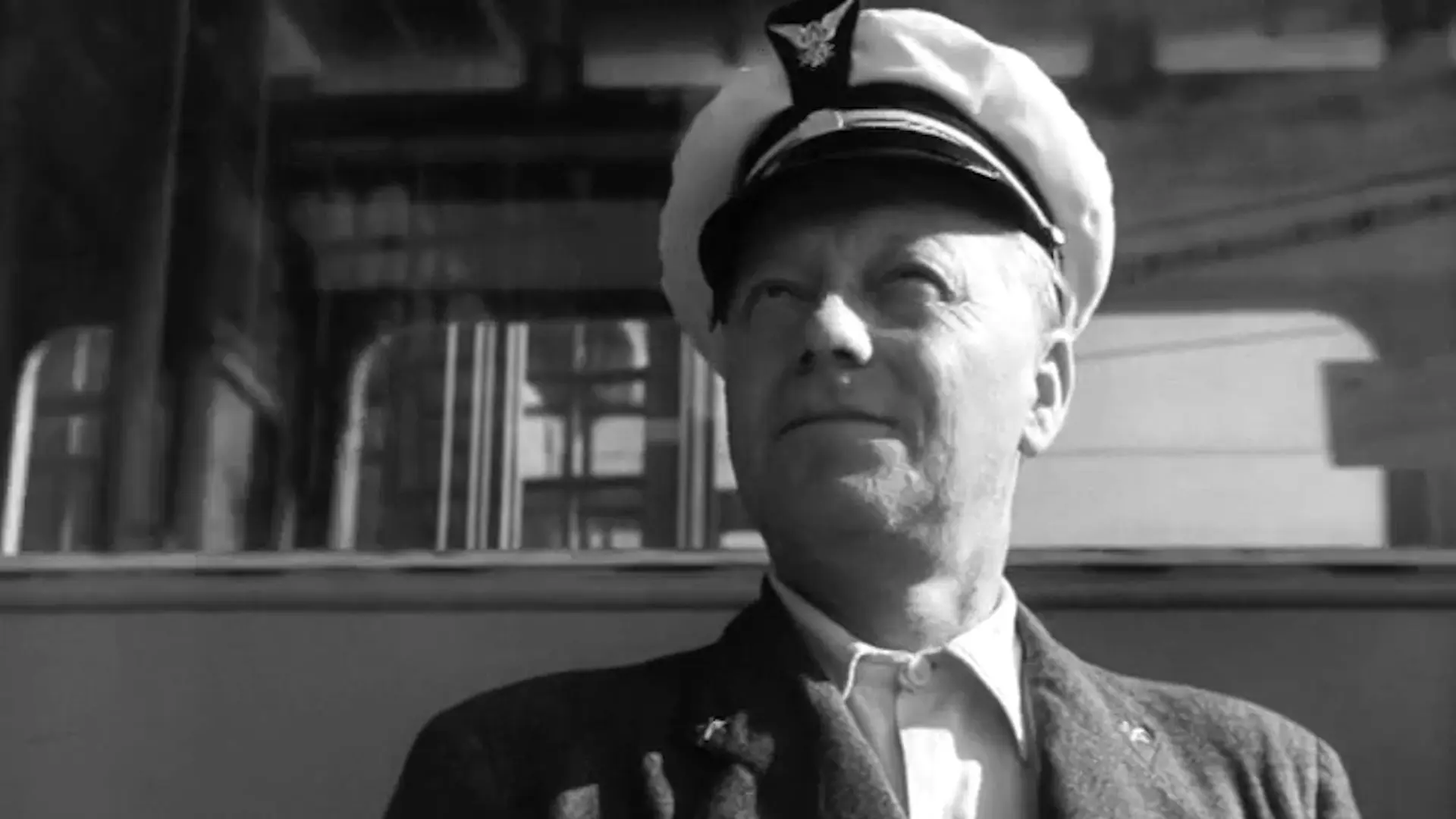 Beskrivende bilde relatert til innholdet i filmen "Buss og trikk"