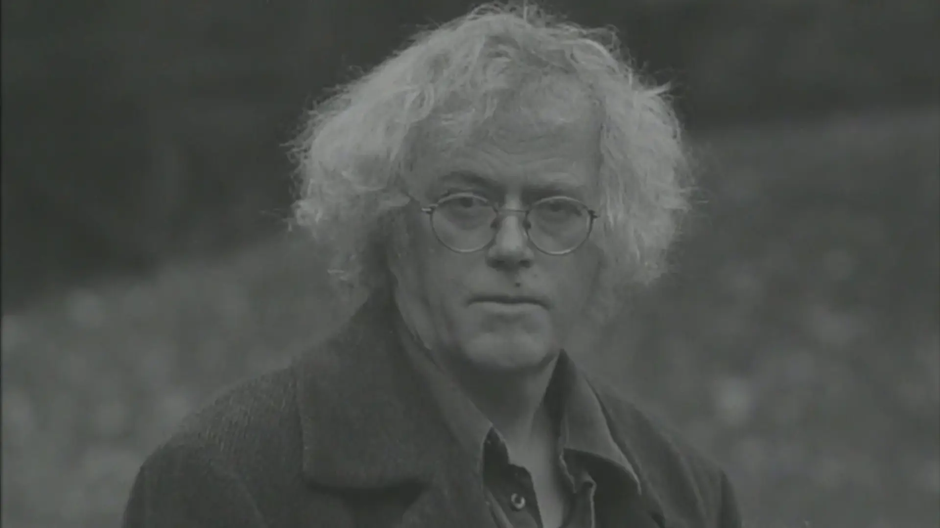 Beskrivende bilde relatert til innholdet i filmen "Mann uten fortid - : en film om forfatteren Dag Solstad"