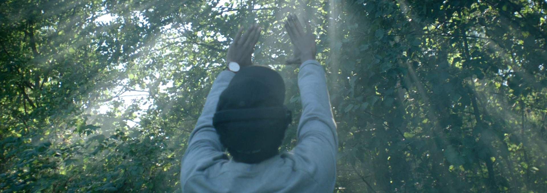 Beskrivende bilde relatert til innholdet i filmen "No man is an island"