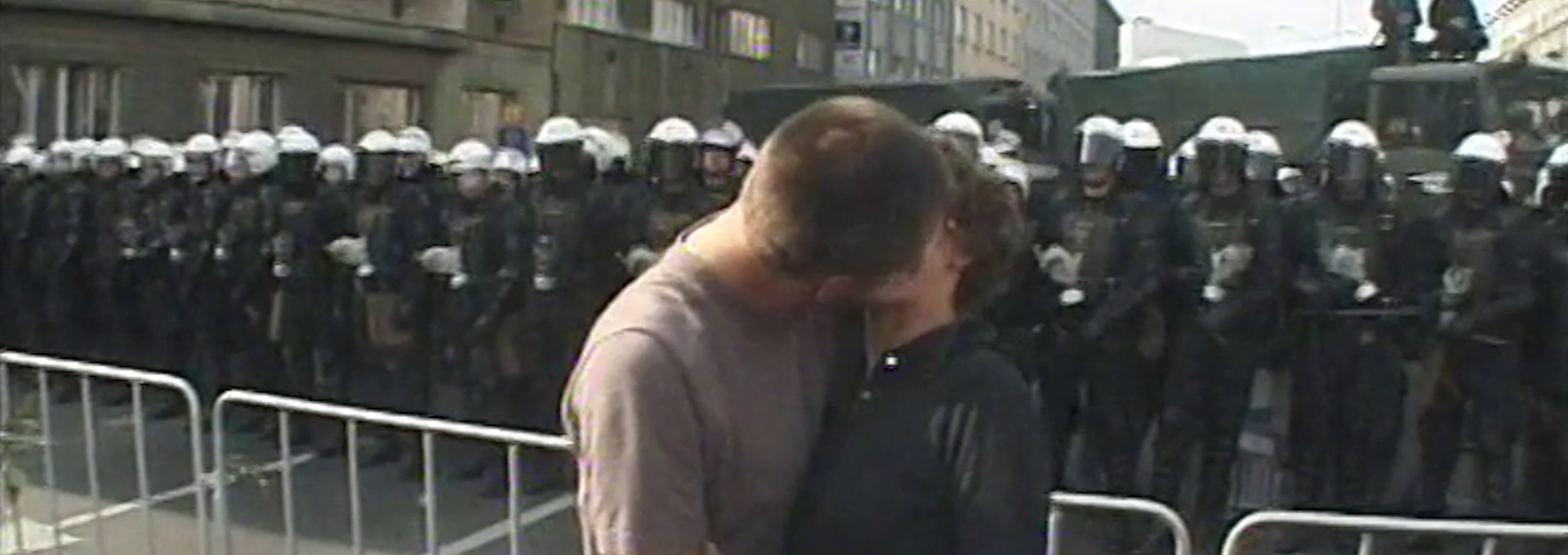 Beskrivende bilde relatert til innholdet i filmen "Love is the law"