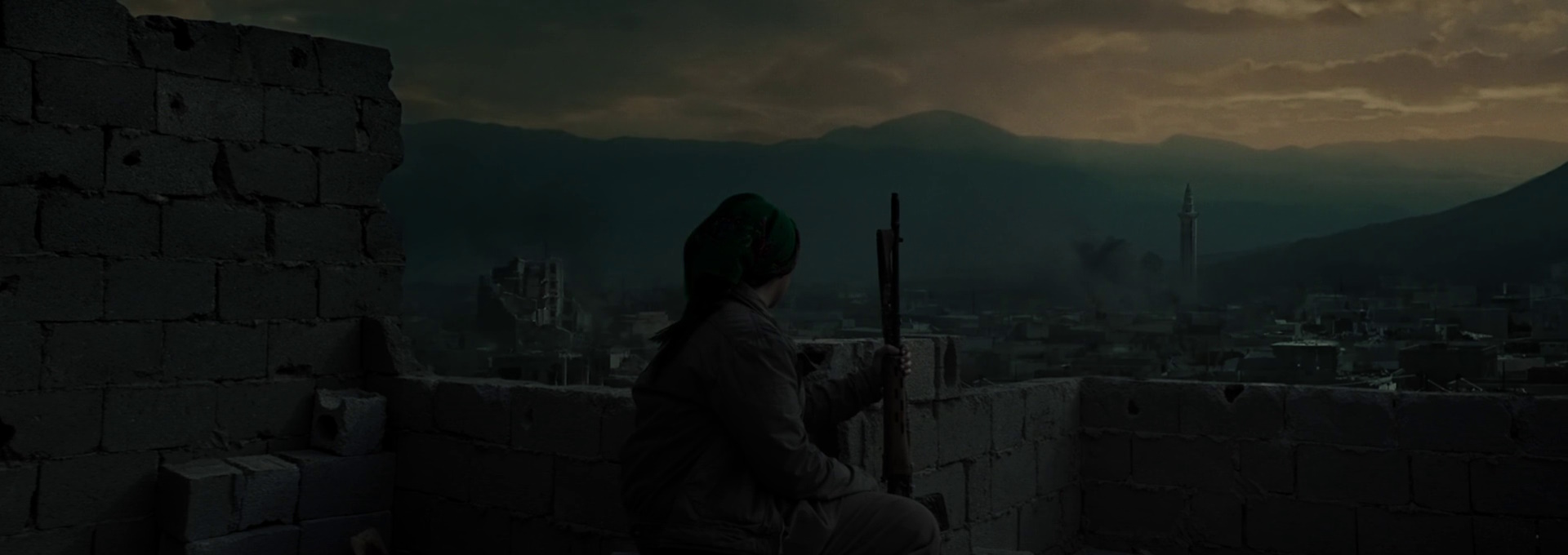 Beskrivende bilde relatert til innholdet i filmen "Girls of the Sun"