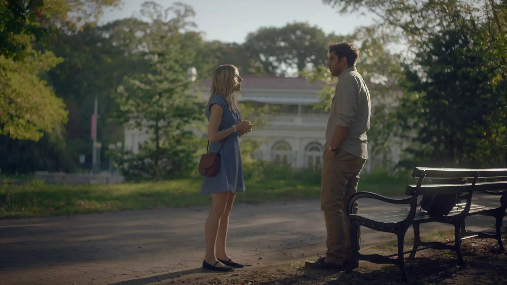 Beskrivende bilde relatert til innholdet i filmen "The Boy Downstairs"