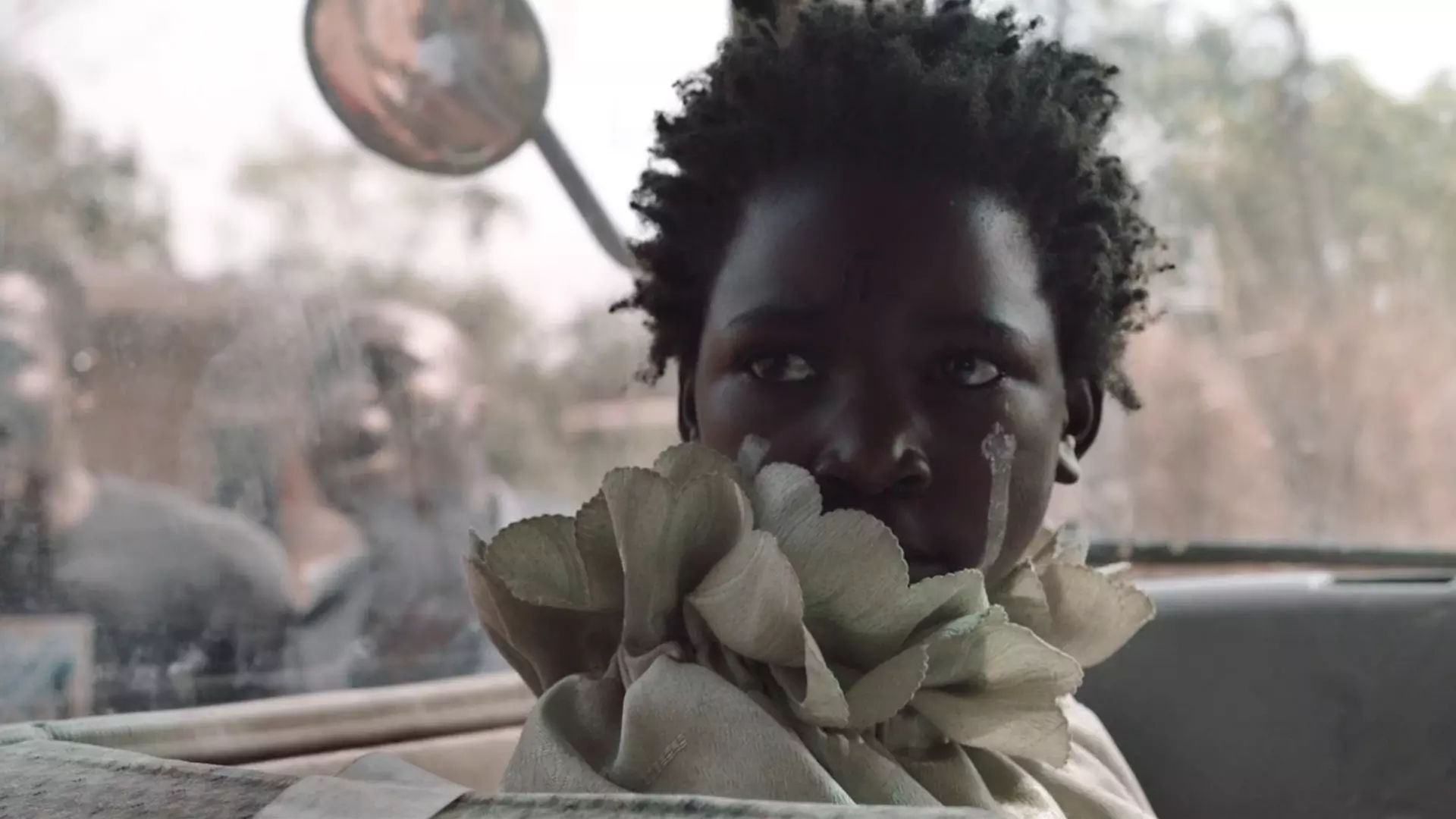 Beskrivende bilde relatert til innholdet i filmen "I am not a witch"