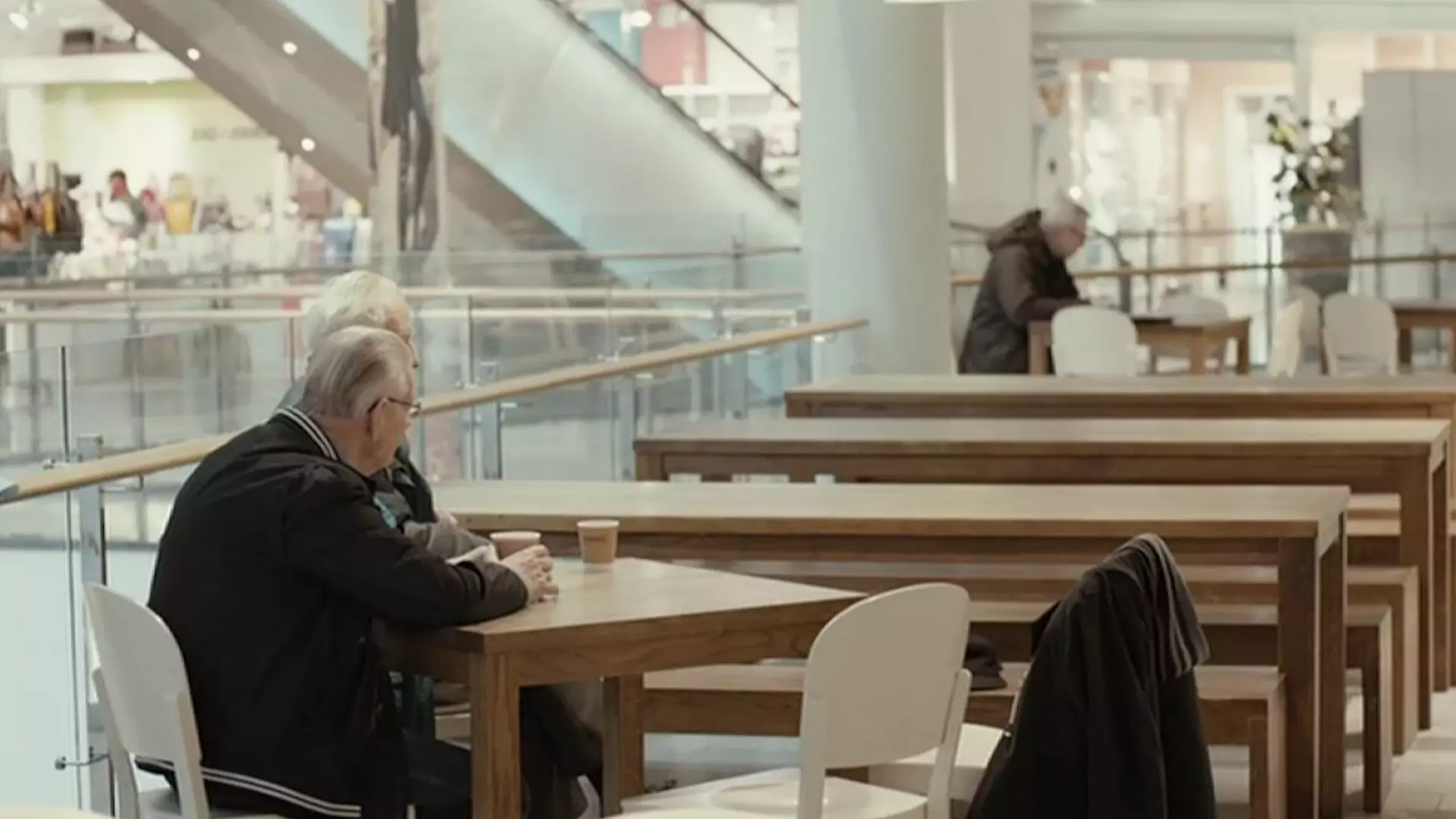 Beskrivende bilde relatert til innholdet i filmen "Money Back, Please"