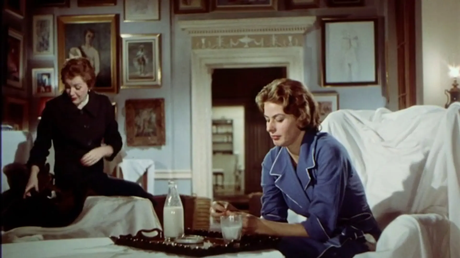 Beskrivende bilde relatert til innholdet i filmen "Indiscreet"