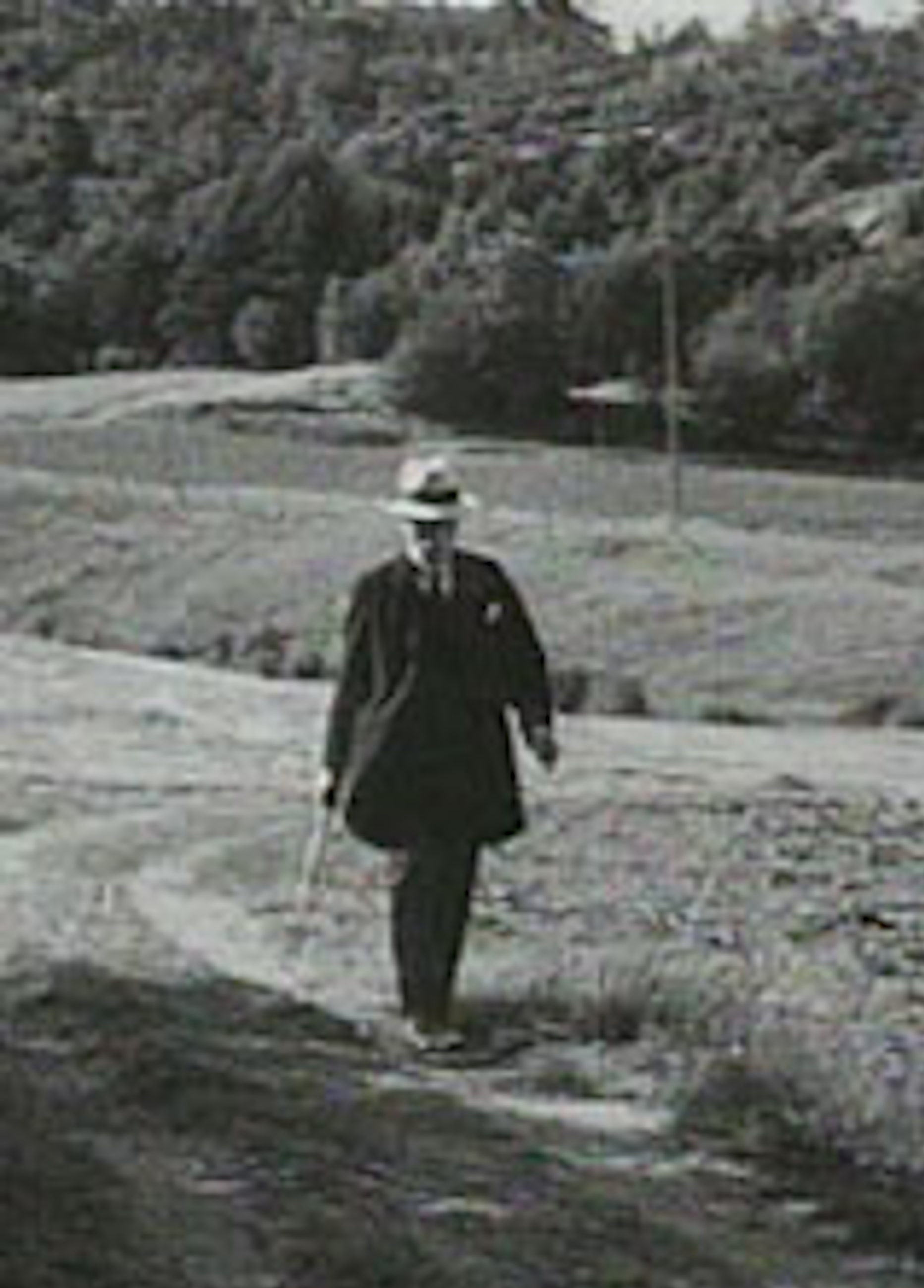 Beskrivende bilde relatert til innholdet i filmen "Om hundrede aar er alting glemt"