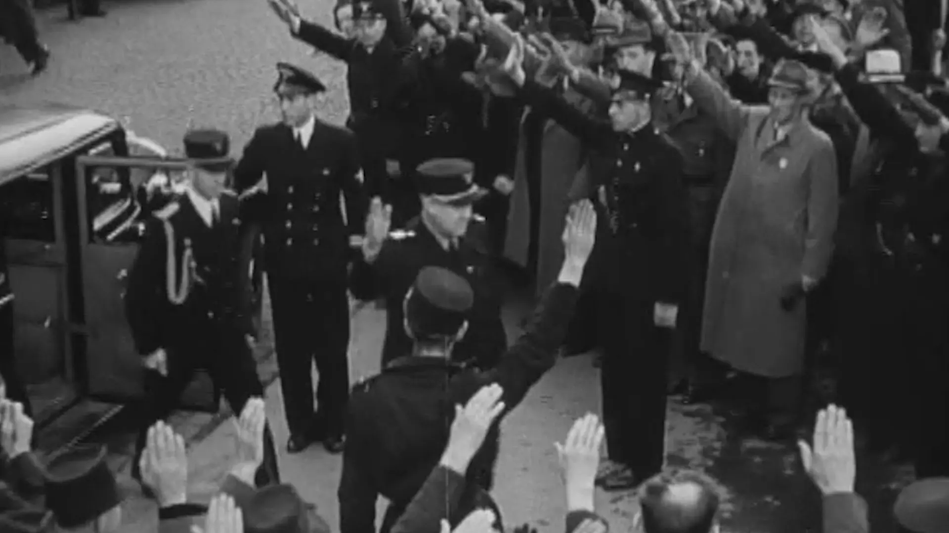 Beskrivende bilde relatert til innholdet i filmen "Norsk ukerevy nr. 40, 1942"