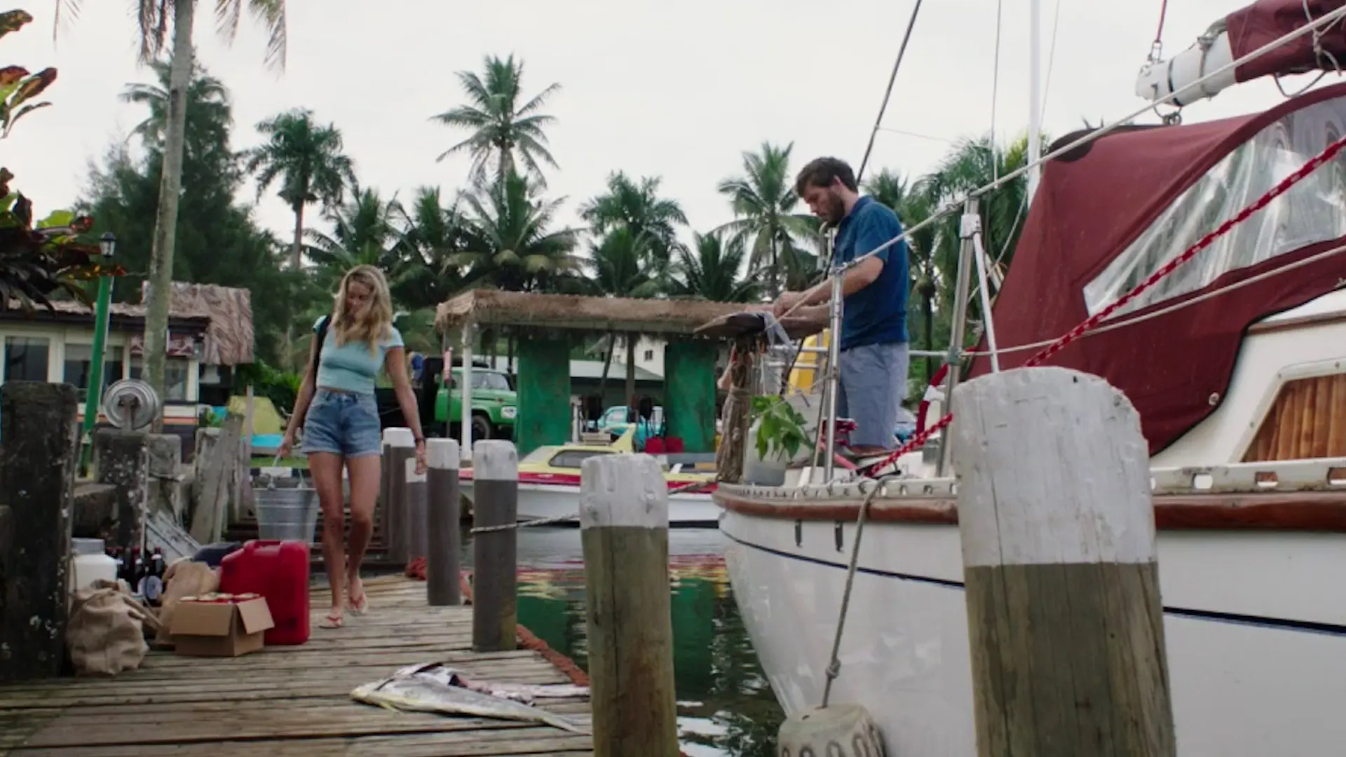 Beskrivende bilde relatert til innholdet i filmen "Adrift"