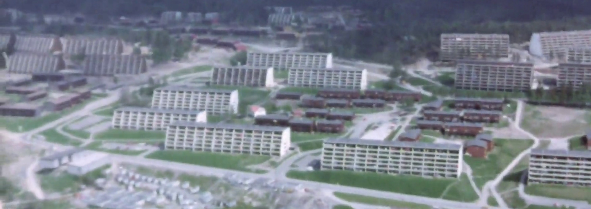 Beskrivende bilde relatert til innholdet i filmen "Vestli - Et bomiljø blir til"