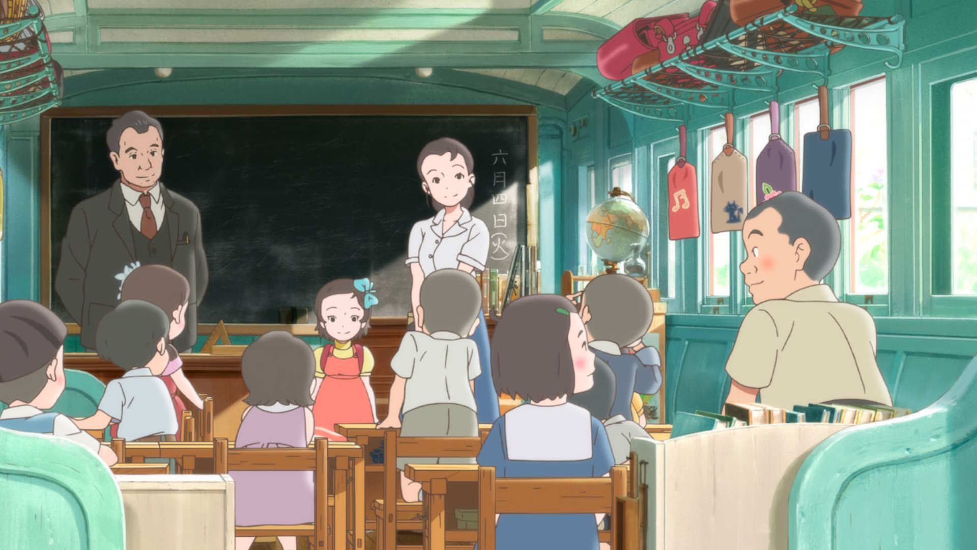 Stillbilde fra filmen "Totto-chan, den lille piken ved vinduet". Voksne og barn i et klasserom. Illustrasjon.