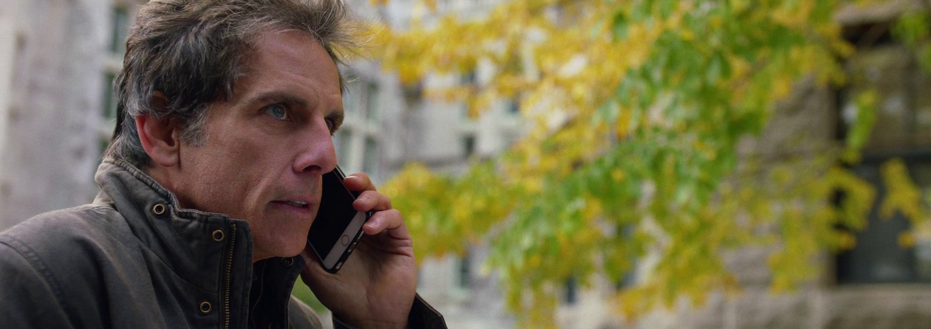 Beskrivende bilde relatert til innholdet i filmen "Brad's Status"