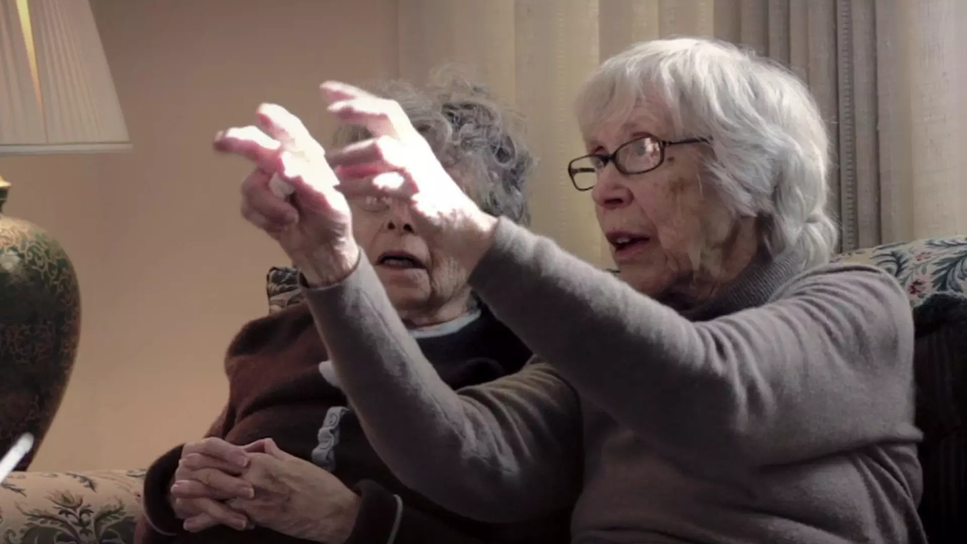 Beskrivende bilde relatert til innholdet i filmen "Opprørske oldemødre"