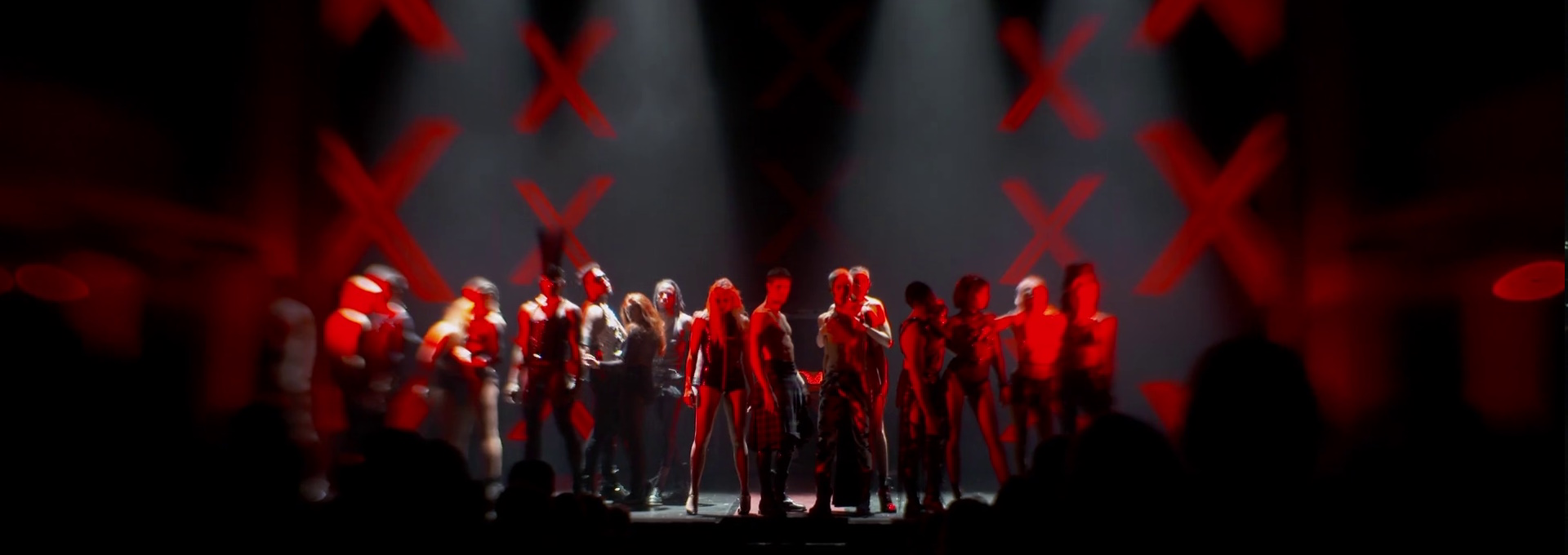 Beskrivende bilde relatert til innholdet i filmen "Jean Paul Gaultier: Freak & Chic"