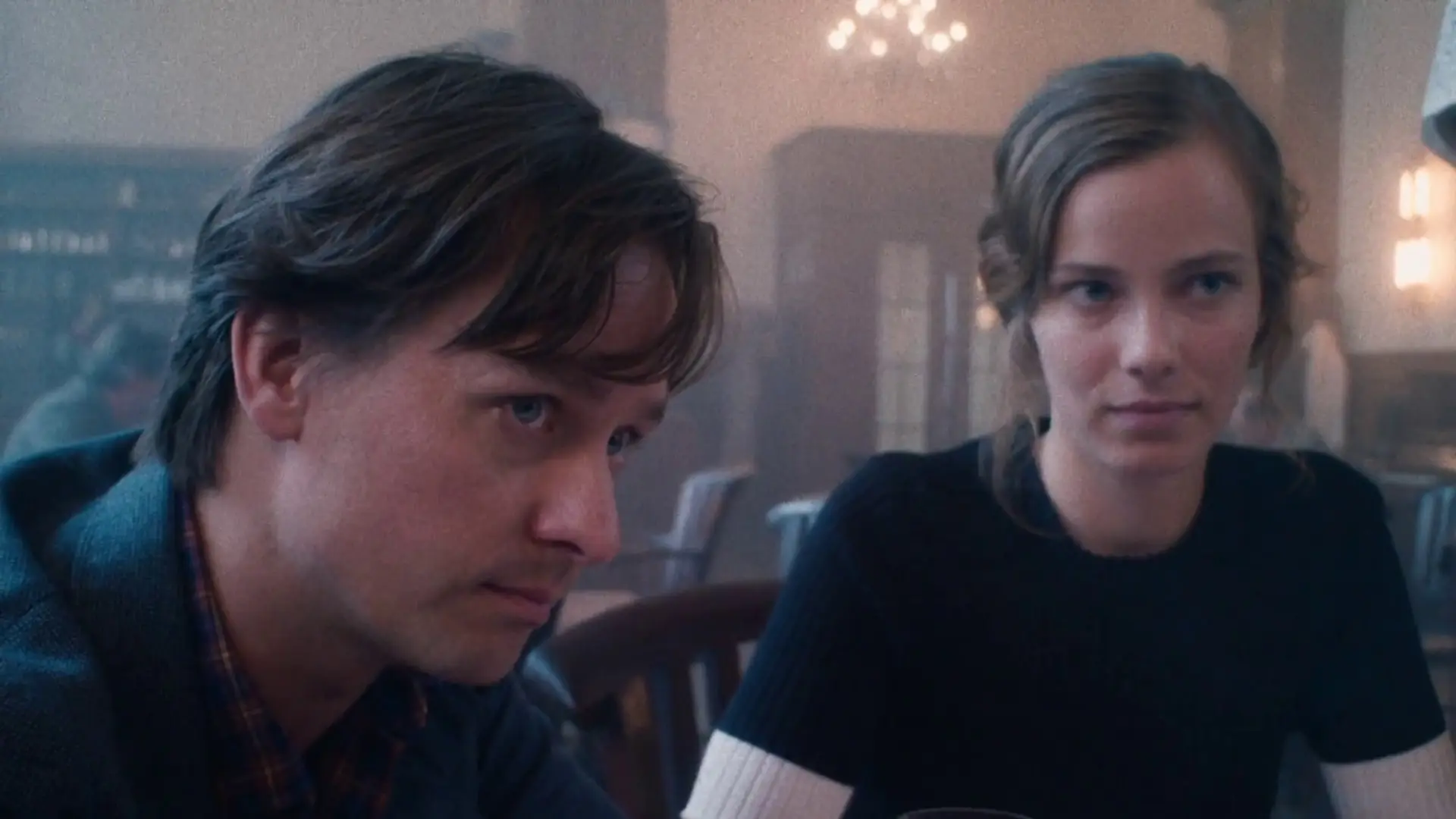Beskrivende bilde relatert til innholdet i filmen "Fabian: Going to the Dogs"